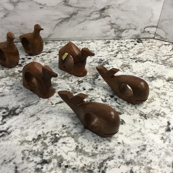 Set Of 6 Hand Craved Animal Napkin Rings - Picture 1 of 12